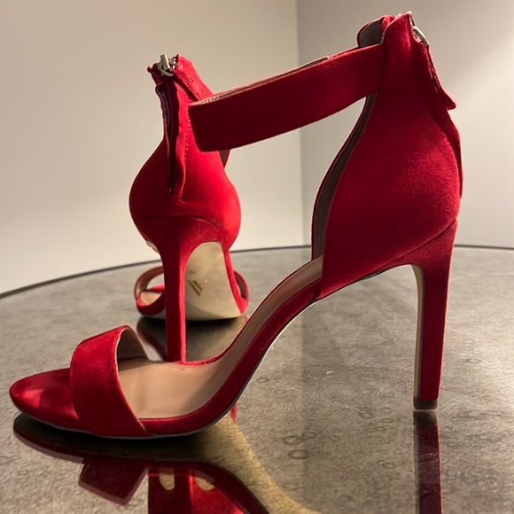 Red suede red sandals - Picture 3 of 5